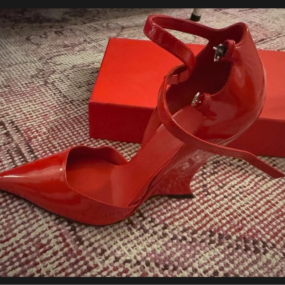 Salvatore Ferragamo Vidya Red Patent Leather Stiletto wedge Heels